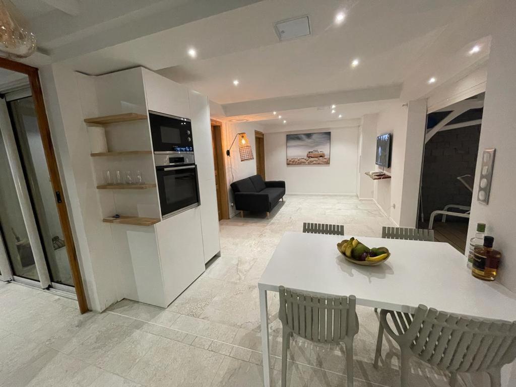 Les Appart Villa Sunbay Caraibes Avec Piscine Privative Vue Mer Et Montagne Le François Buitenkant foto