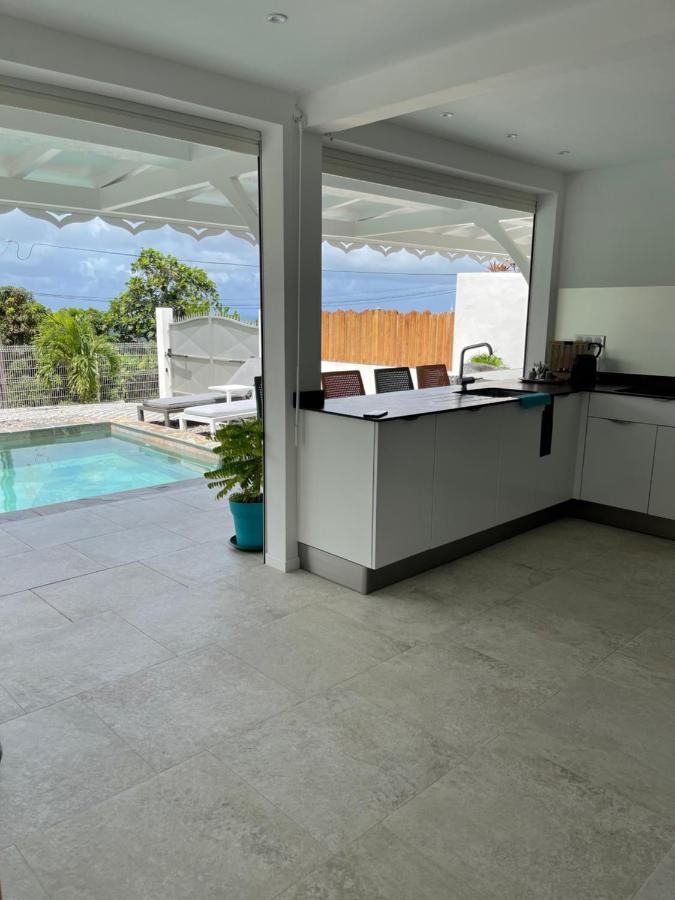 Les Appart Villa Sunbay Caraibes Avec Piscine Privative Vue Mer Et Montagne Le François Buitenkant foto