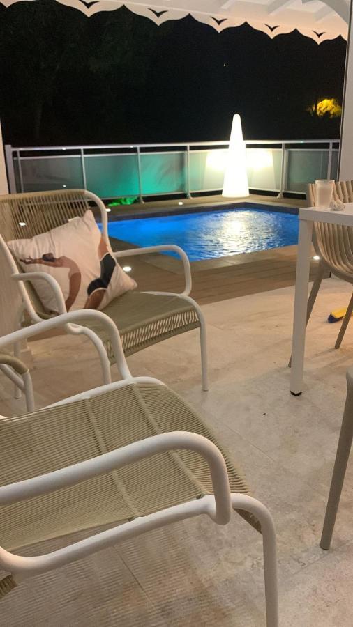 Les Appart Villa Sunbay Caraibes Avec Piscine Privative Vue Mer Et Montagne Le François Buitenkant foto